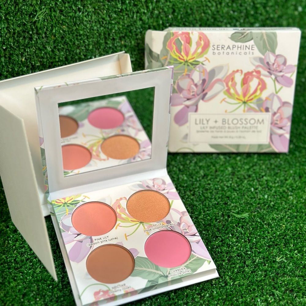 NEW Lily + Blossom // Lily Infused Blush Palette NEW